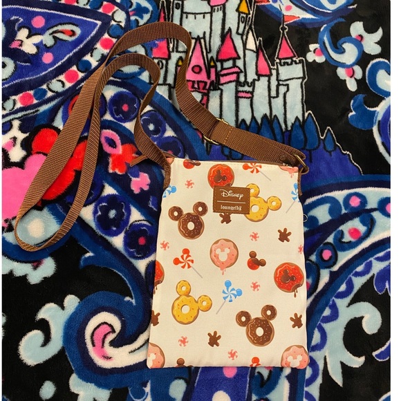 Loungefly Disney Mickey Mouse Sweets crossbody bag - Picture 4 of 14